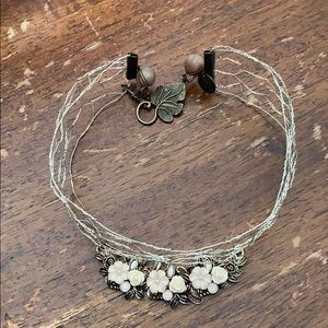 Handmade Wire structured toggle connected choker